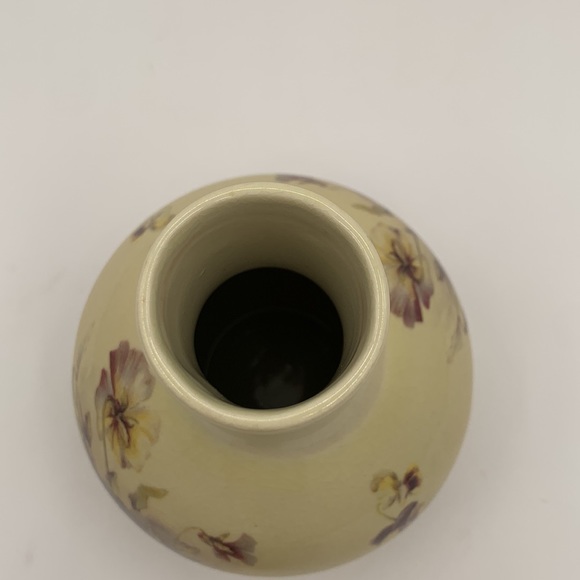 Tumble Up with pansies. - Picture 7 of 8